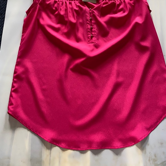 Daniel Rainn sleeveless top - Picture 2 of 9